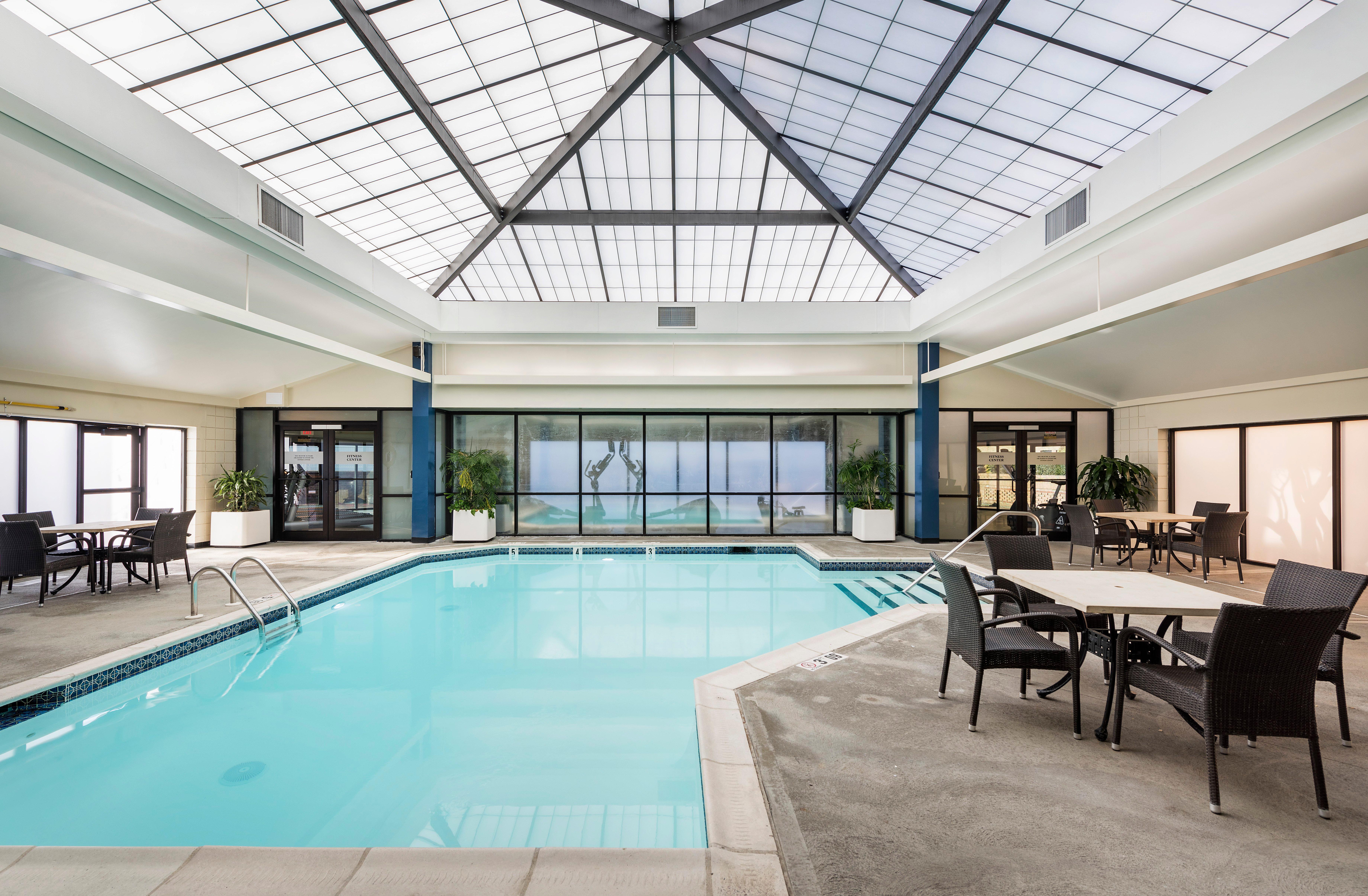 Crowne Plaza Providence-Warwick Hotell Exteriör bild