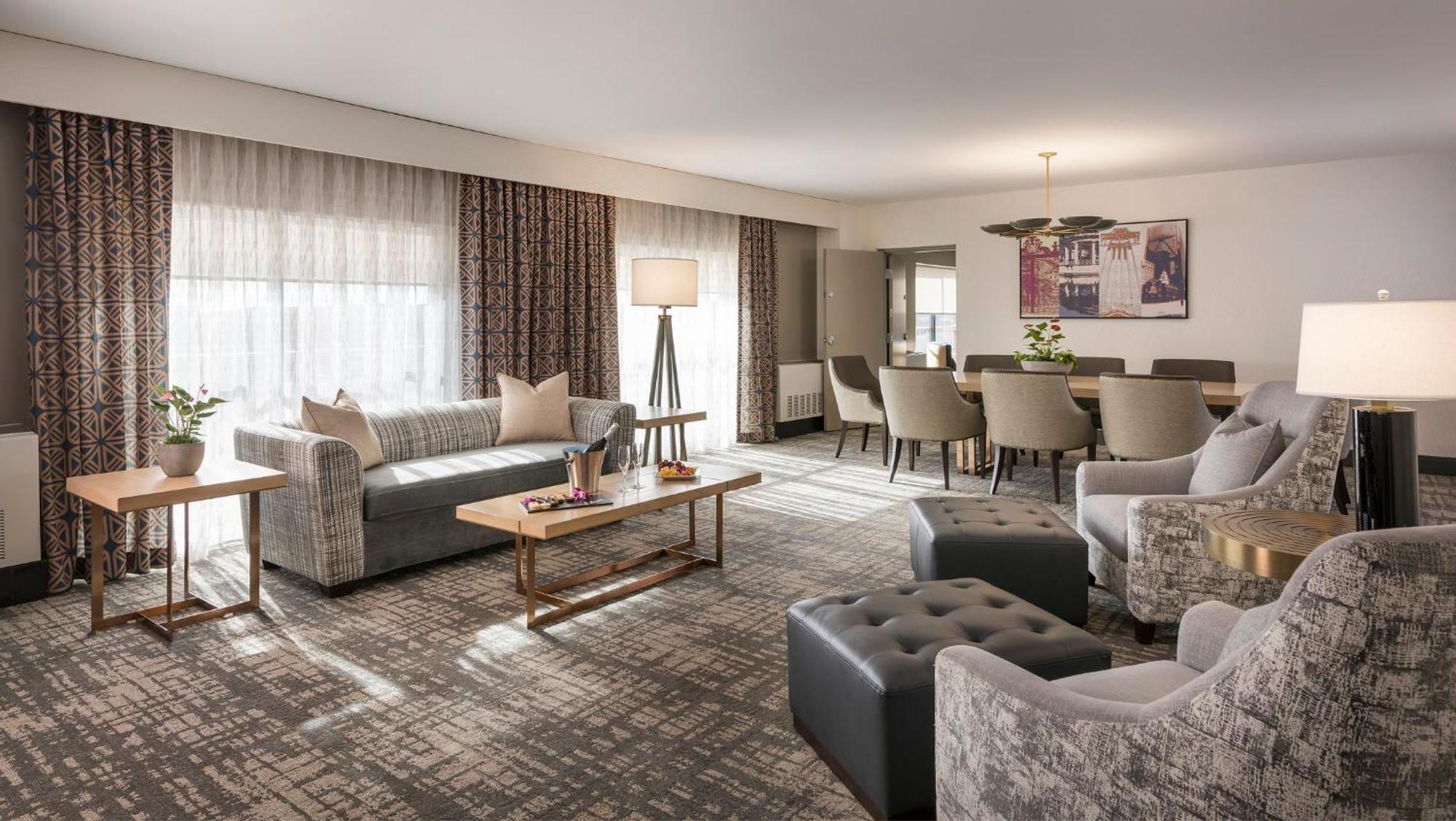 Crowne Plaza Providence-Warwick Hotell Exteriör bild